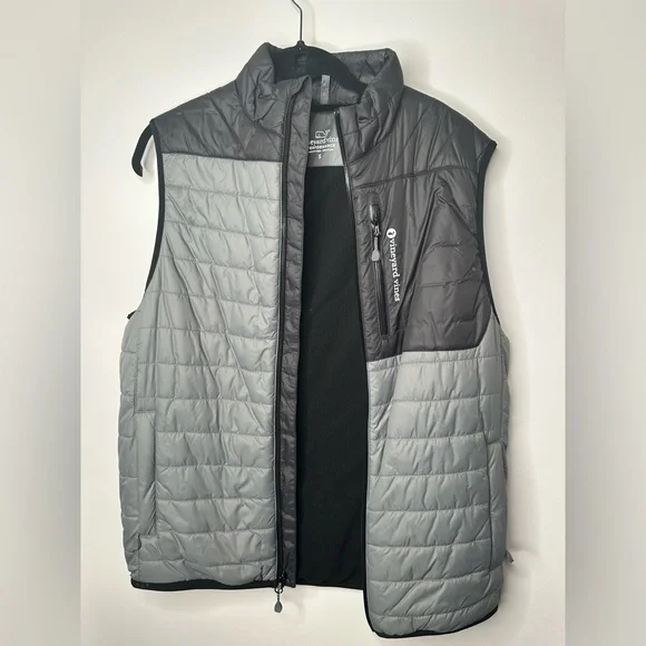 Vineyard Vines Men’s Performance Vest- Small - Picture 1 of 4